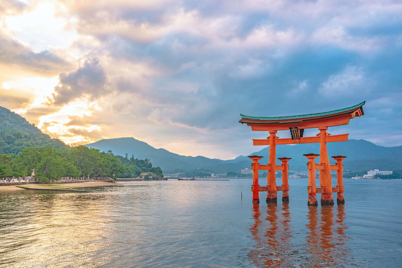 SPLENDORS OF JAPAN WITH HIROSHIMA
